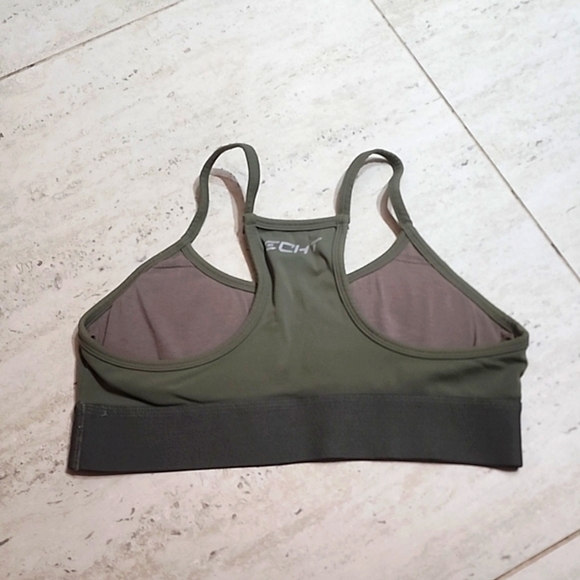 Sports bra - Picture 2 of 3